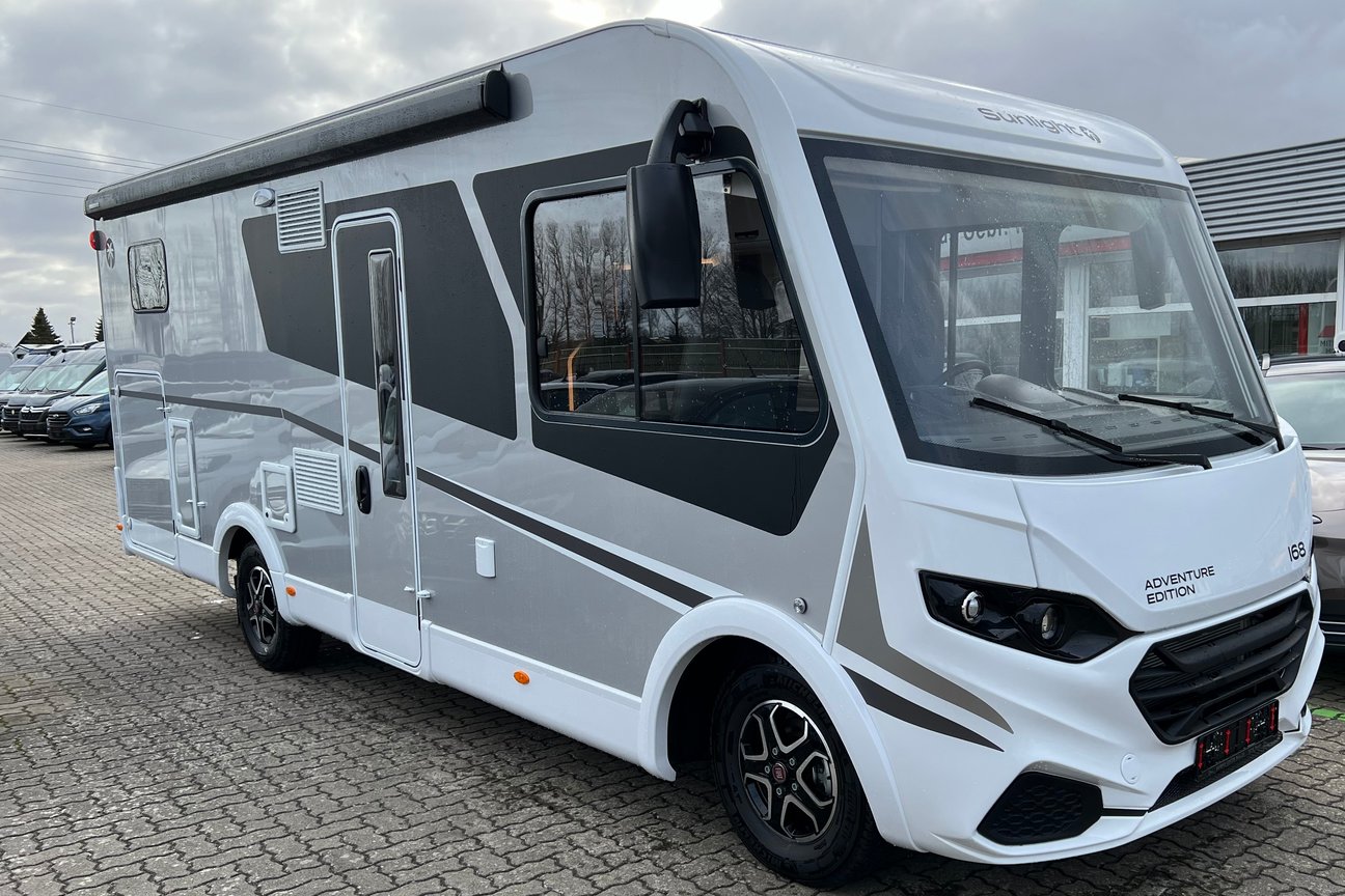 Wohnmobilvermietung CampingSpirit: vollintegrierter Liner mieten