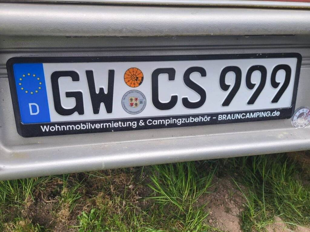 1000098